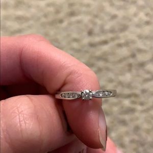 Diamond Engagement Ring - White Gold